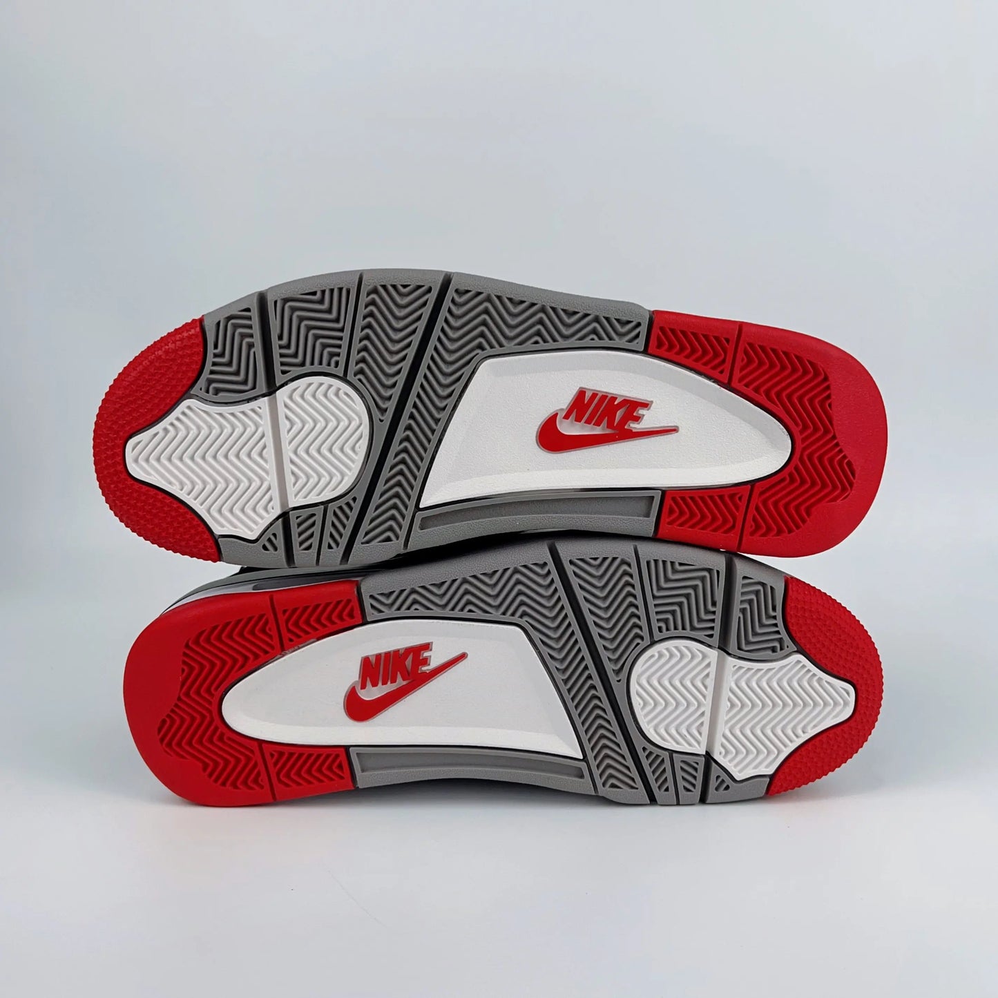 Air Jordan 4 Breds - SECOND SOURCE