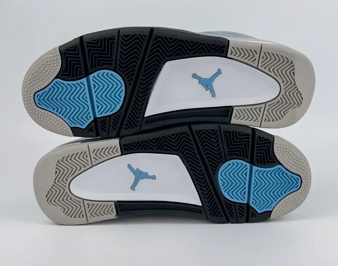 Air Jordan 4 Retro University Blue Jordan
