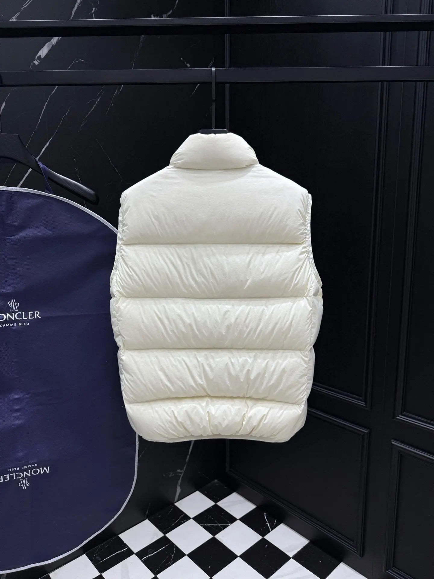 Moncler Gilet Black and Beige - SECOND SOURCE