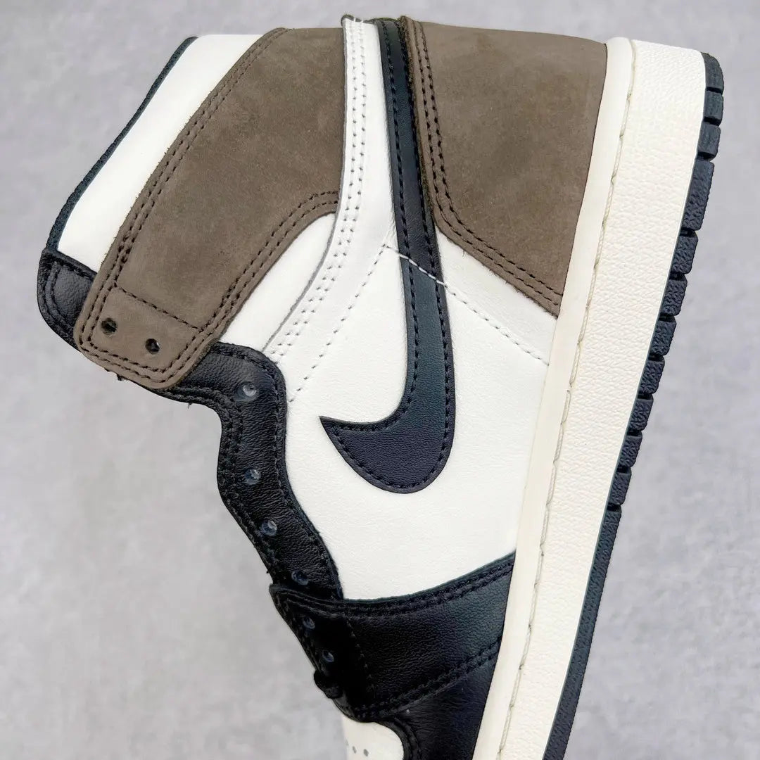 Travis Scott x Air Jordan AJ1 Retro High - SECOND SOURCE