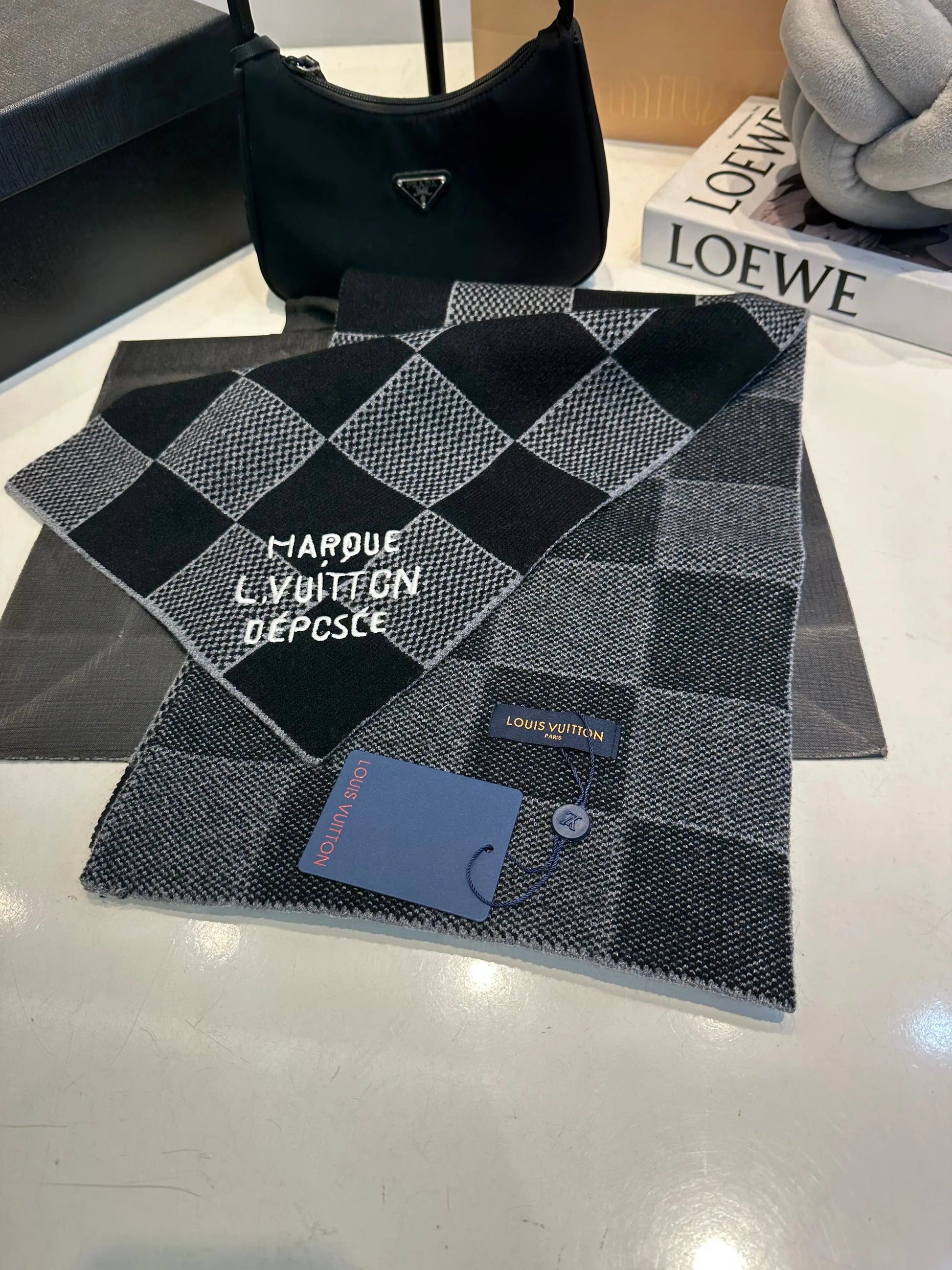 Louis Vuitton Scarf Set 2 - SECOND SOURCE
