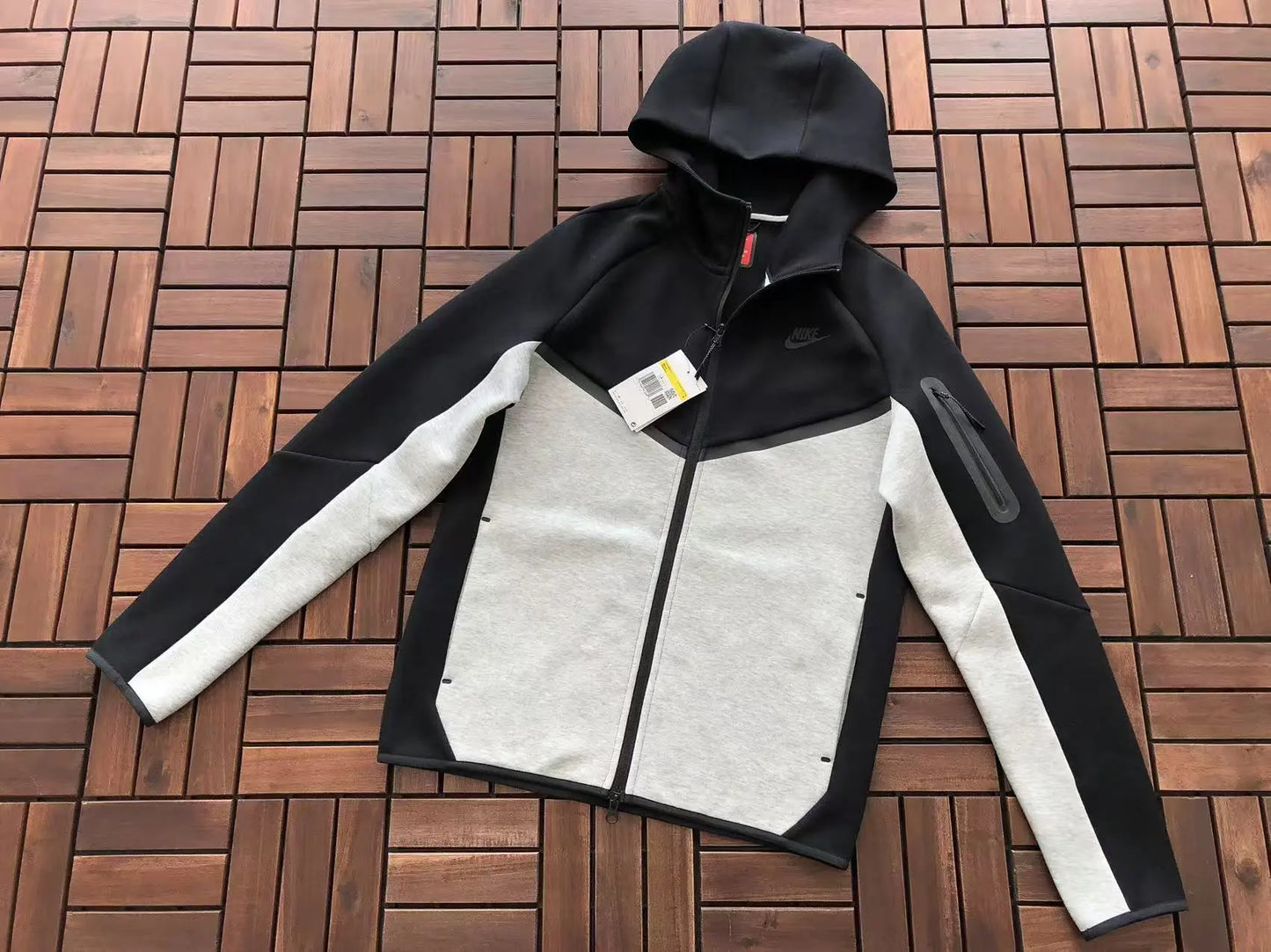 Nike Tech Fleece Black Grey 2025 - SECOND SOURCE