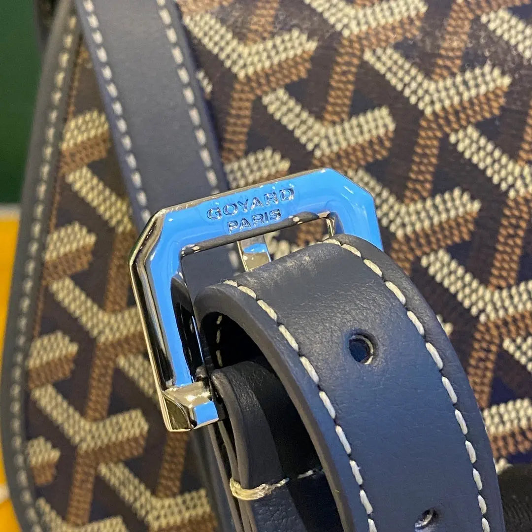 Goyard Messenger Bag - SECOND SOURCE
