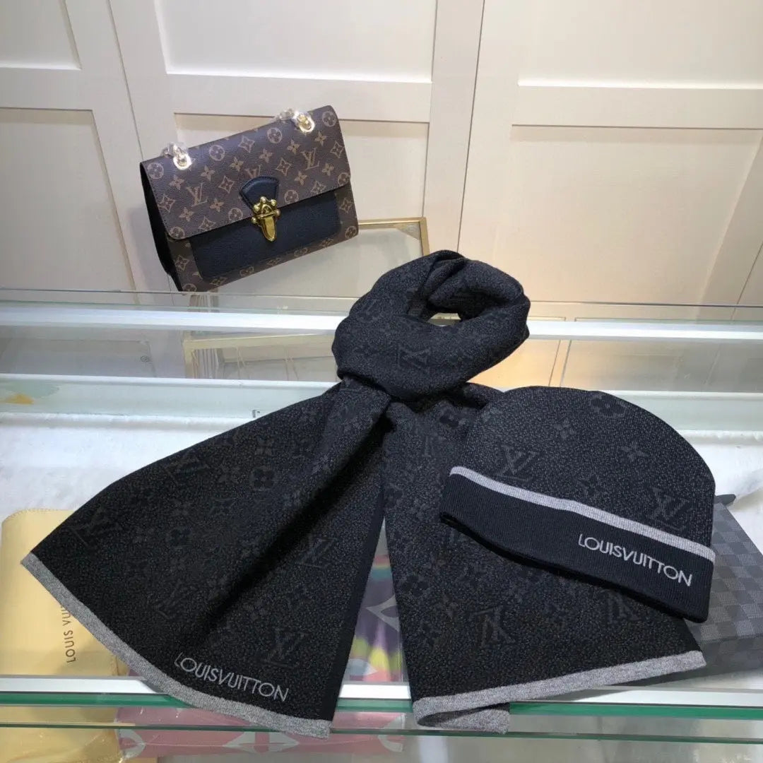 Louis Vuitton Scarf Set 1 - SECOND SOURCE