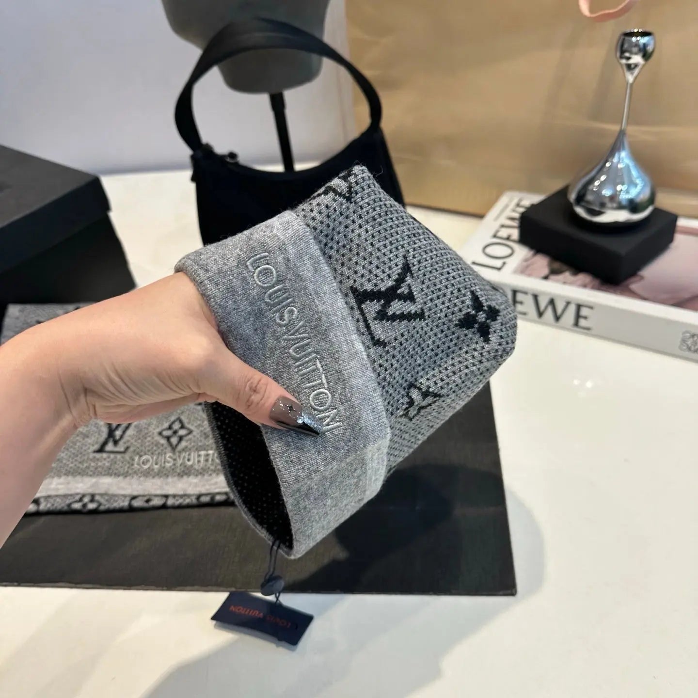 Louis Vuitton Scarf Set 4 - SECOND SOURCE