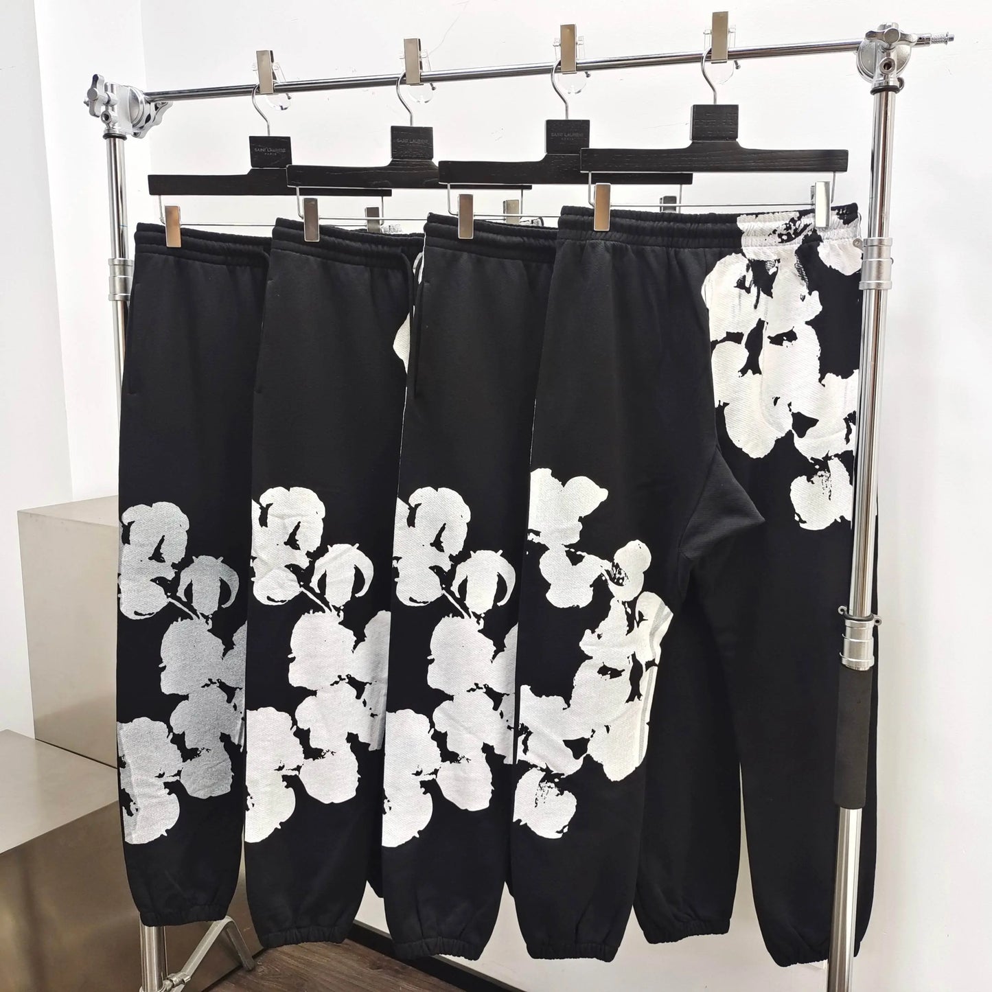 Denim Tears Biggie Wreath Bottoms Black SECOND SOURCE