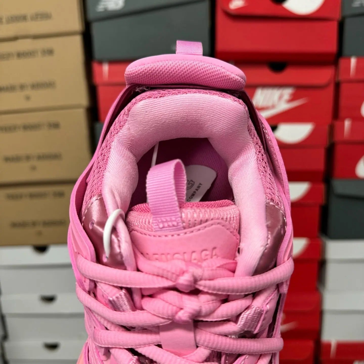 Blenciaga Tracks LED Pink - SECOND SOURCE