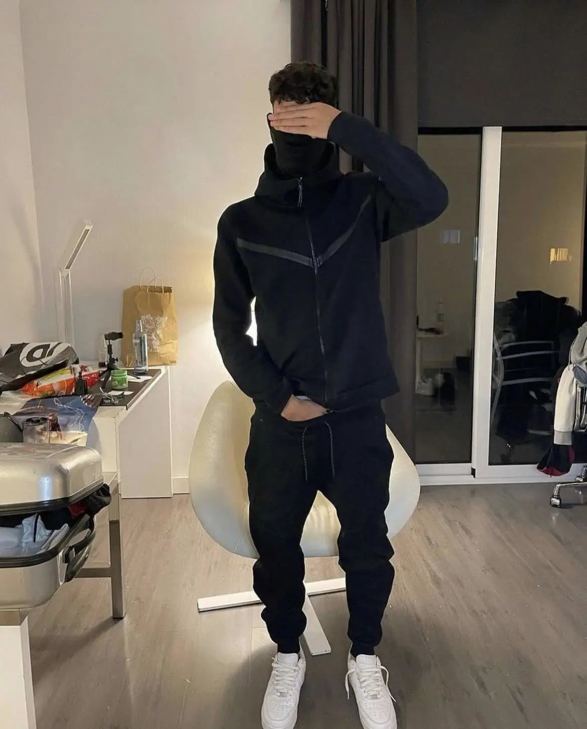 Nike Tech Fleece Black 2020 - SECOND SOURCE