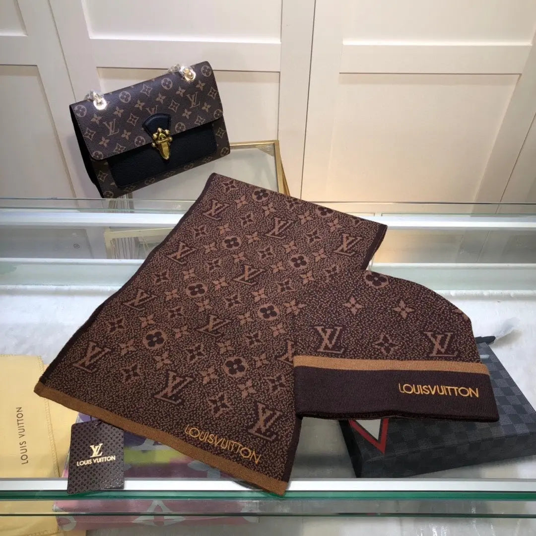 Louis Vuitton Scarf Set 1 - SECOND SOURCE