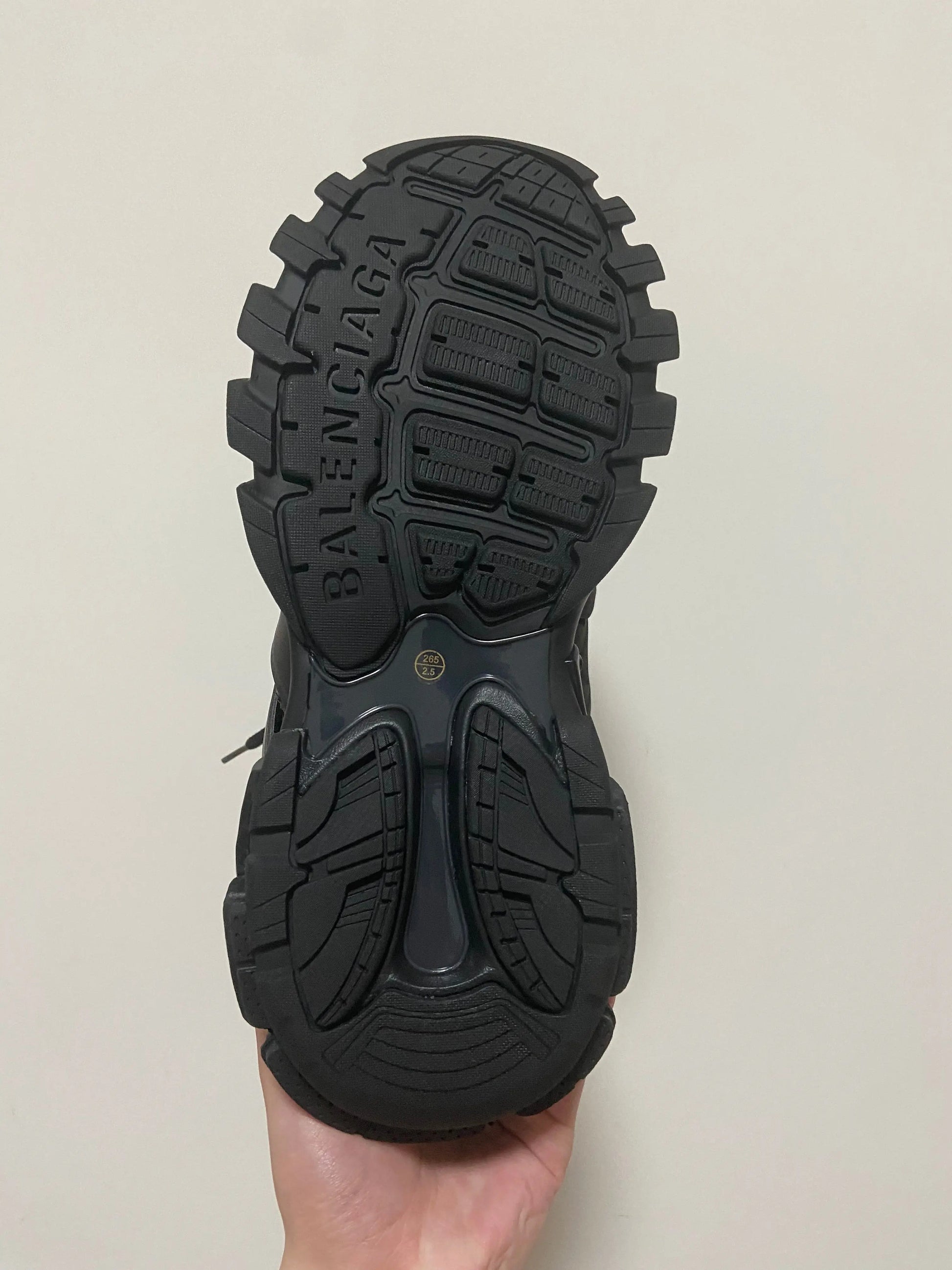 Balenciaga Tracks Black SECOND SOURCE