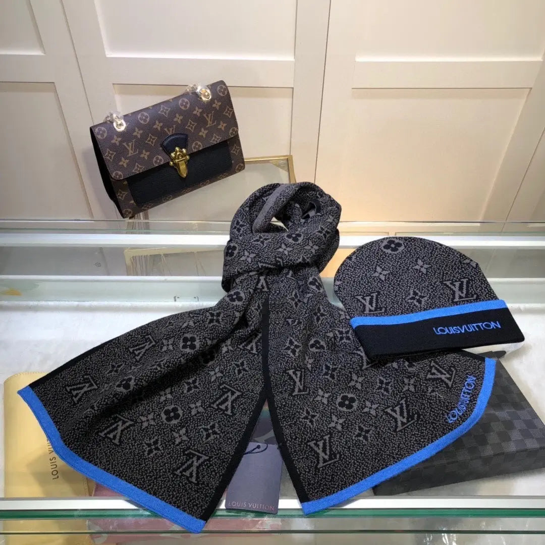 Louis Vuitton Scarf Set 1 - SECOND SOURCE