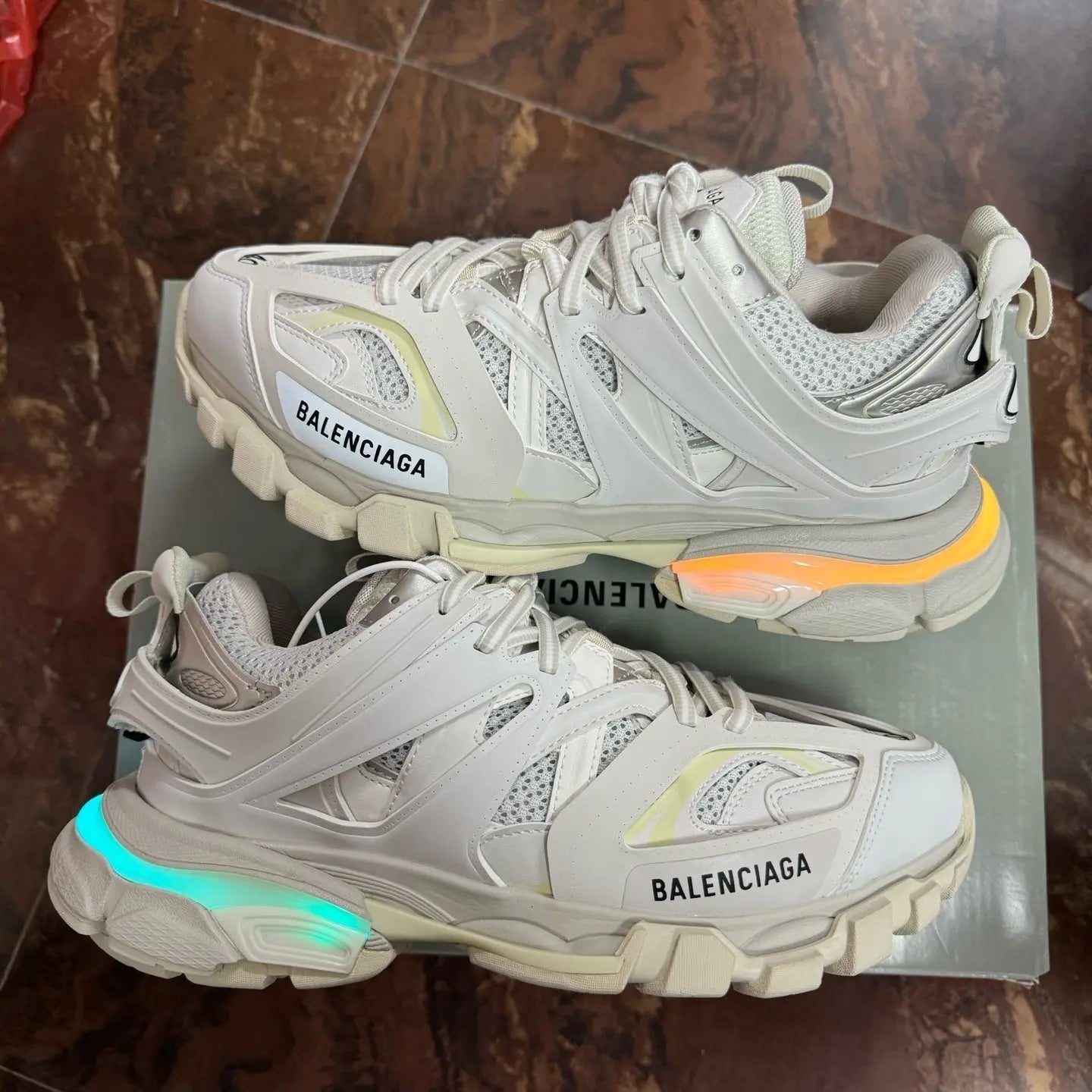 Blenciaga Tracks LED Grey - SECOND SOURCE
