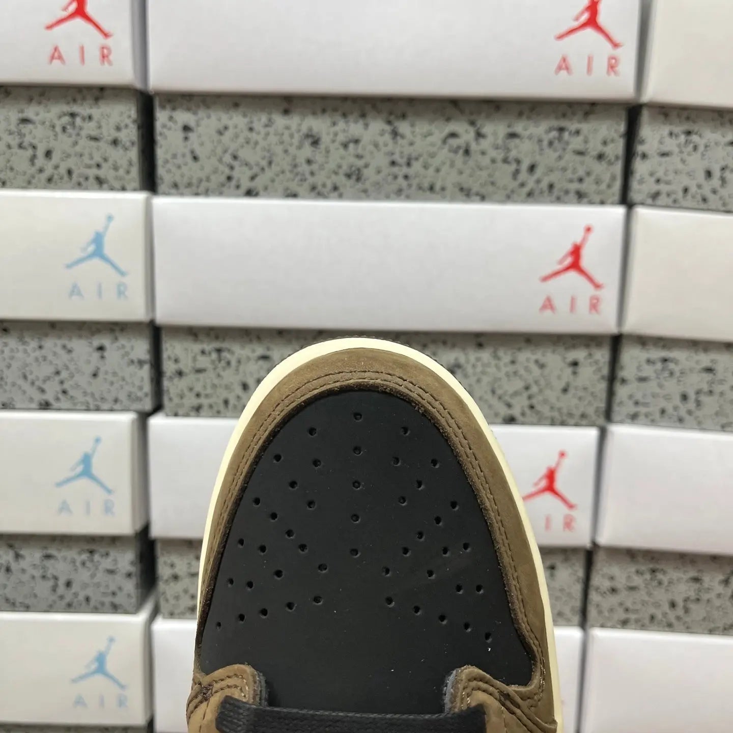 Travis Scott x Air Jordan AJ1 Low OG SP - SECOND SOURCE