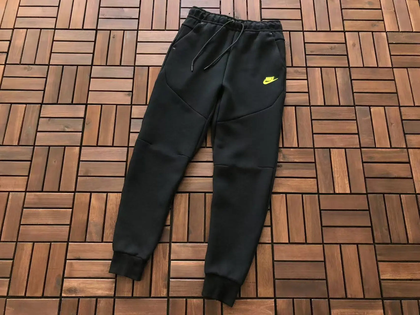Nike Tech Fleece Black Anthracite Volt - SECOND SOURCE