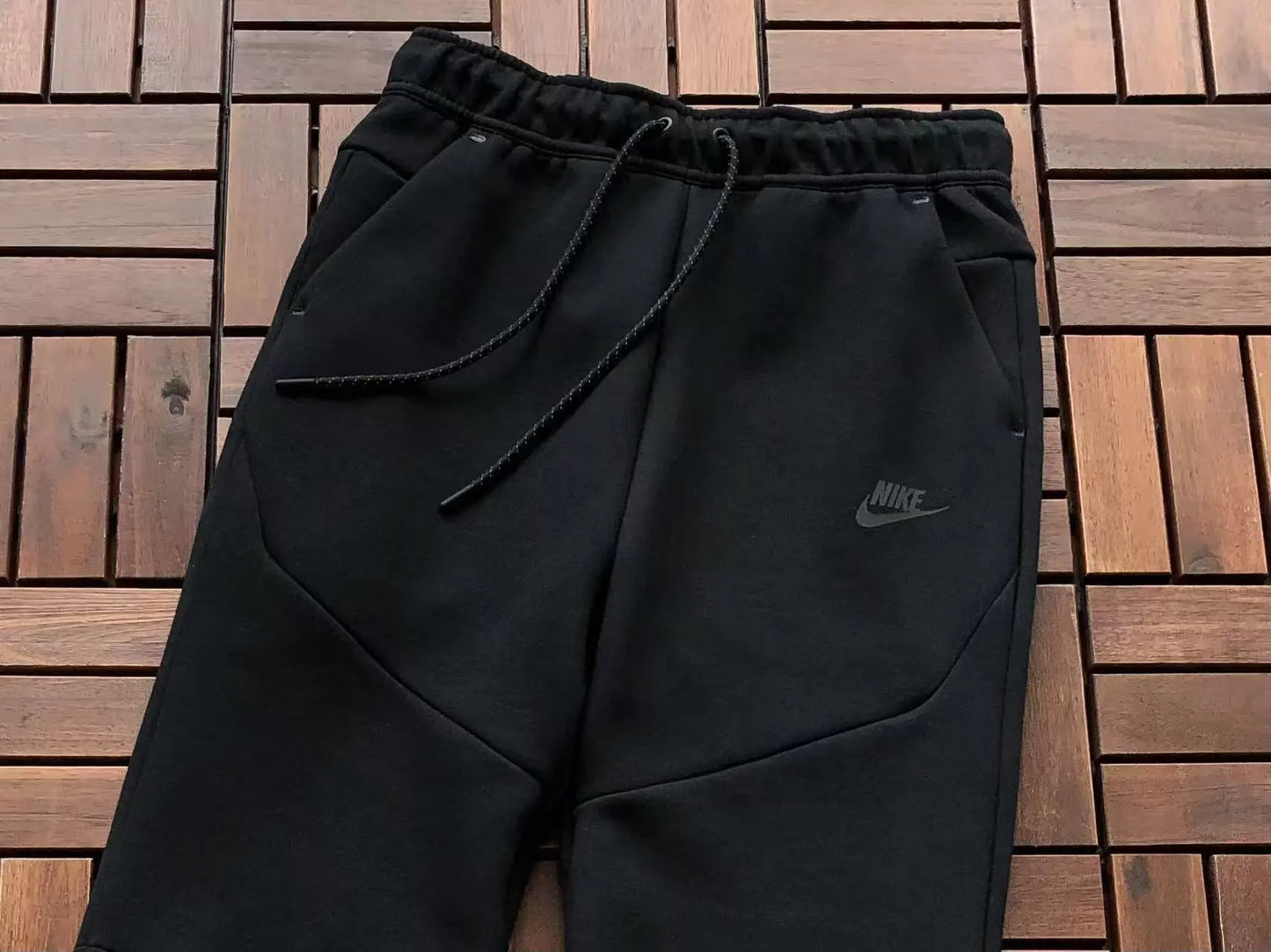 Nike Tech Fleece Black 2020 - SECOND SOURCE