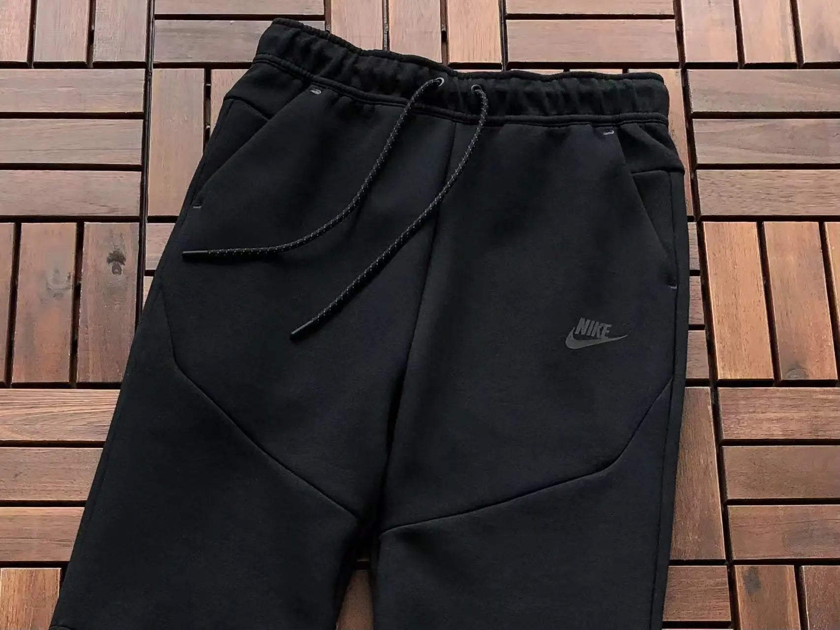 Nike Tech Fleece Black 2020 - SECOND SOURCE