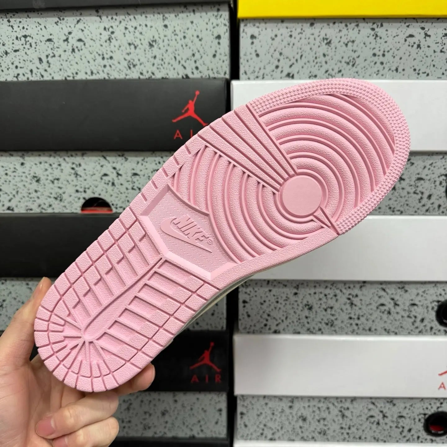 Travis Scott x Air Jordan AJ1 Low OG SP - SECOND SOURCE