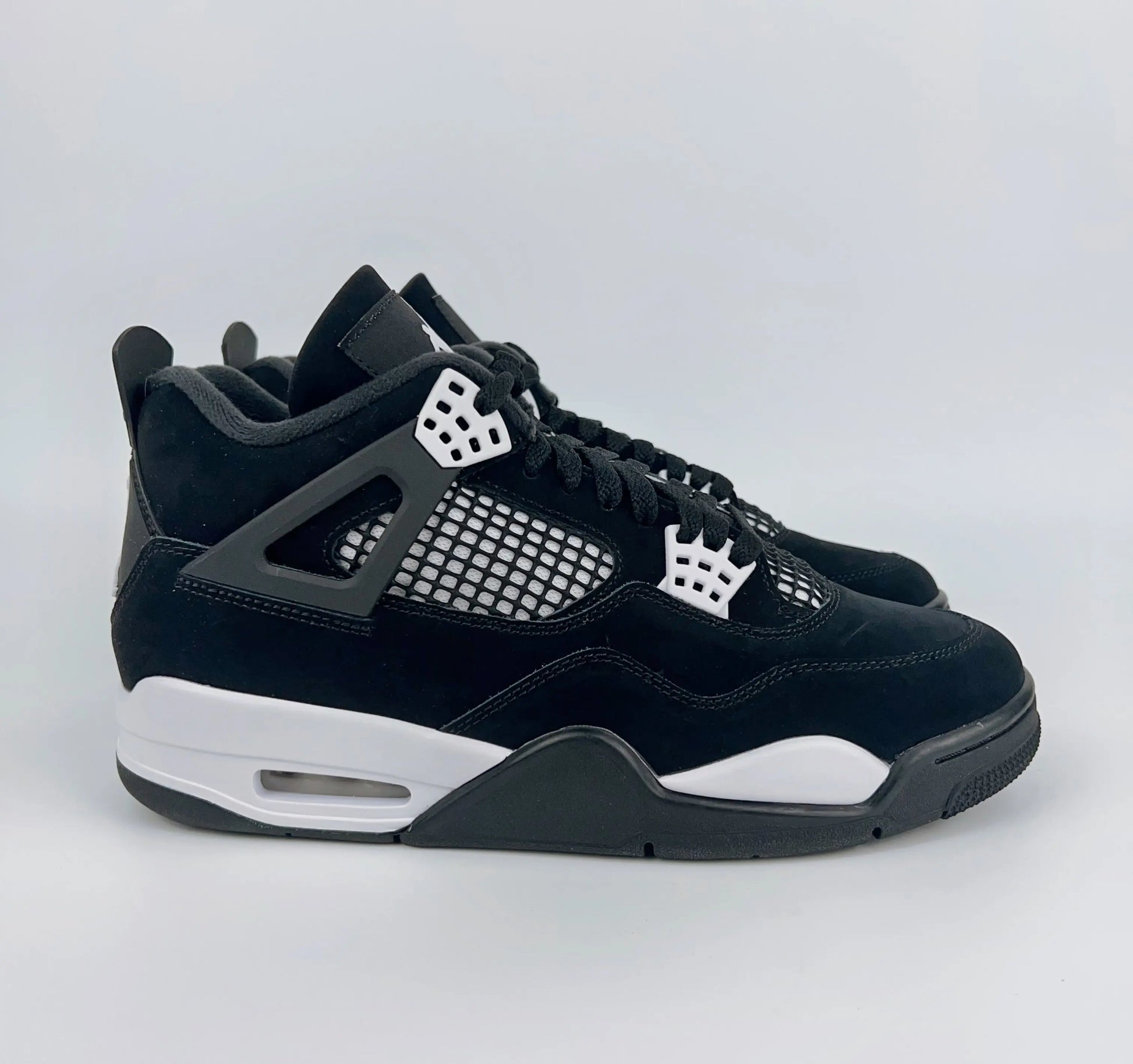 Air Jordan 4 White Thunders Jordan