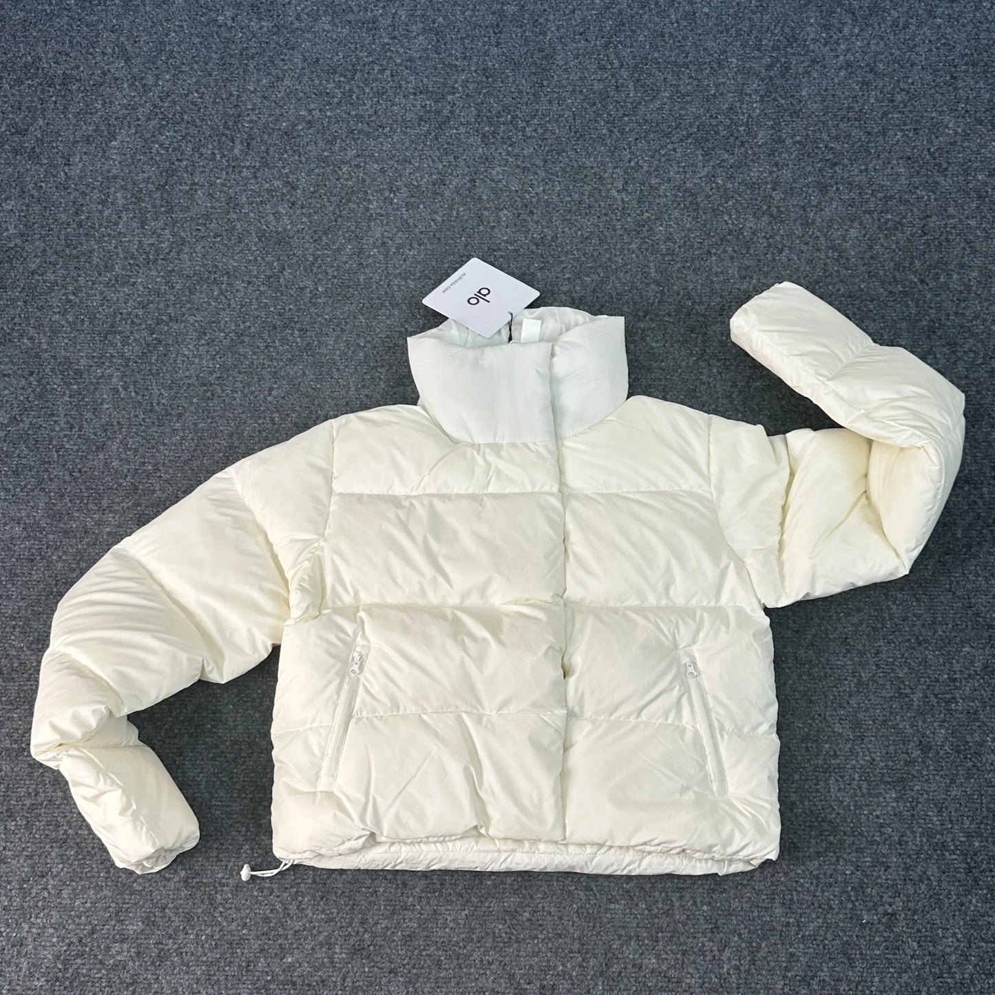 Alo Puffer Crop Jacket - SECOND SOURCE