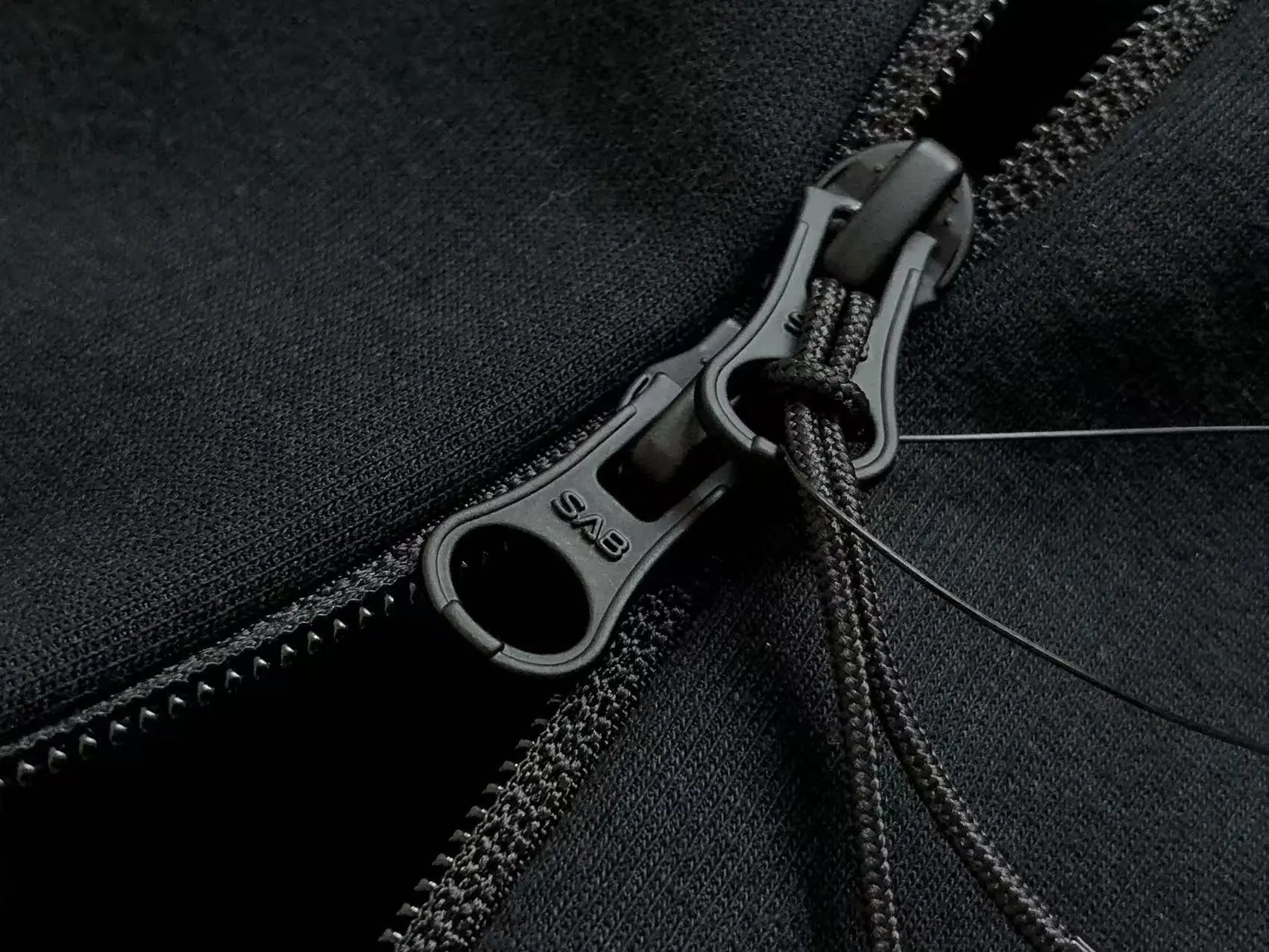 Nike Tech Fleece Black 2023 - SECOND SOURCE