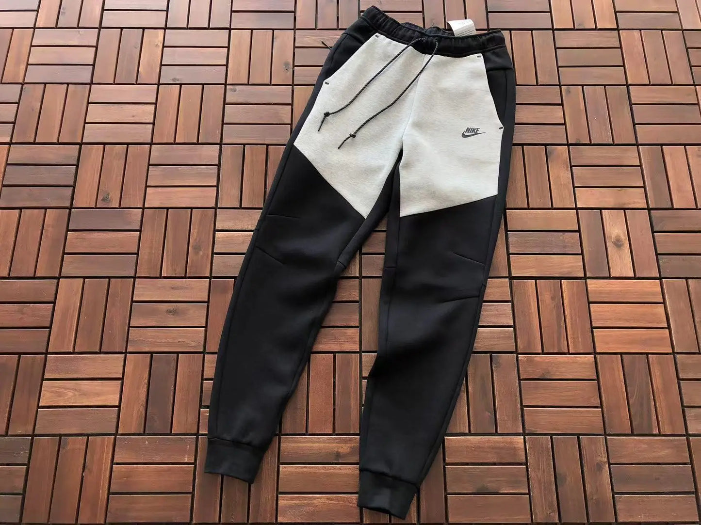 Nike Tech Fleece Black Grey 2025 - SECOND SOURCE