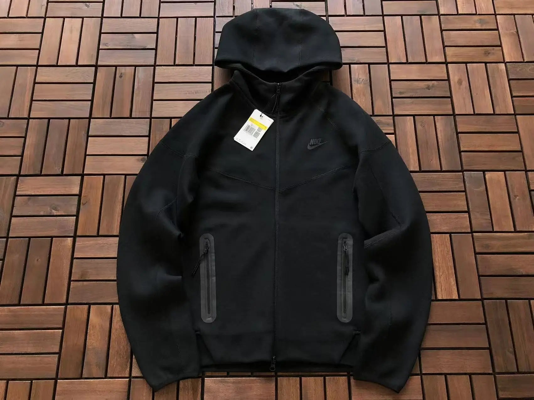 Nike Tech Fleece Black 2023 - SECOND SOURCE