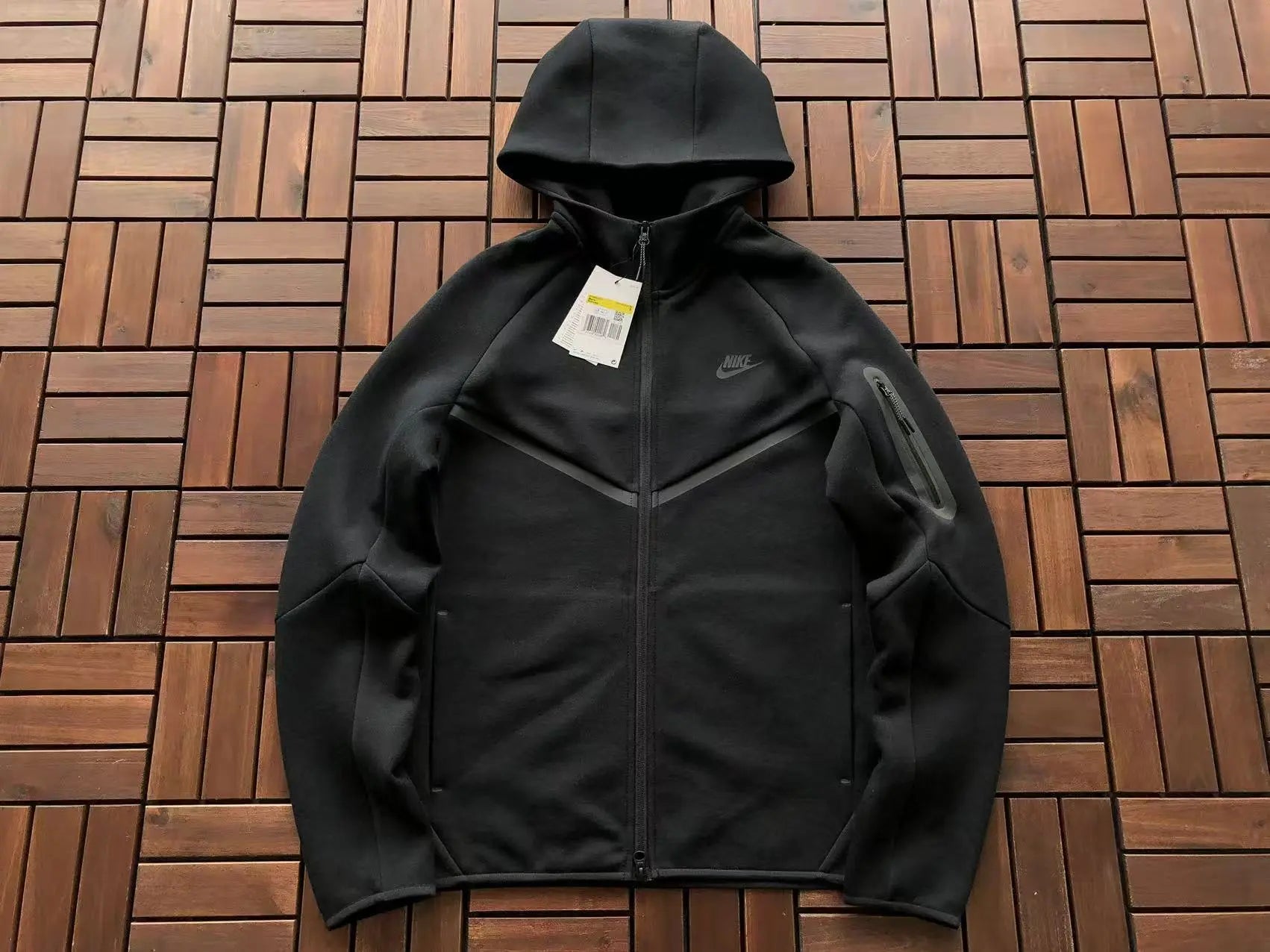Nike Tech Fleece Black 2025 - SECOND SOURCE