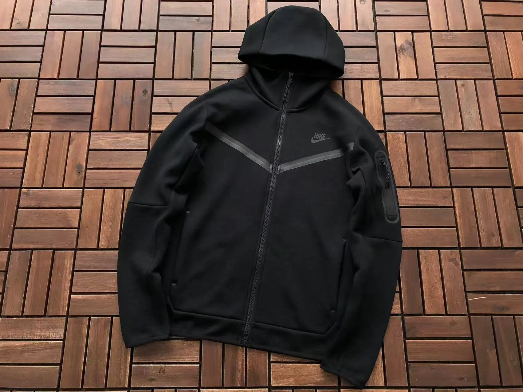 Nike Tech Fleece Black 2020 - SECOND SOURCE