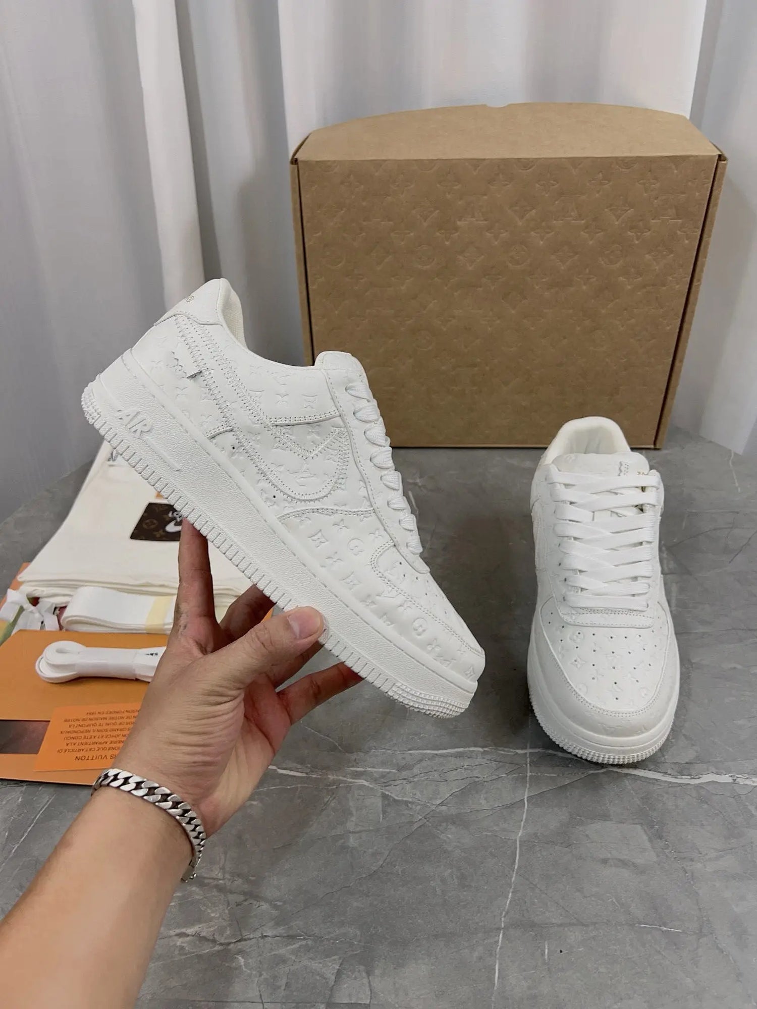 NIKE X LOUIS VUITTON White Air Force 1 - SECOND SOURCE
