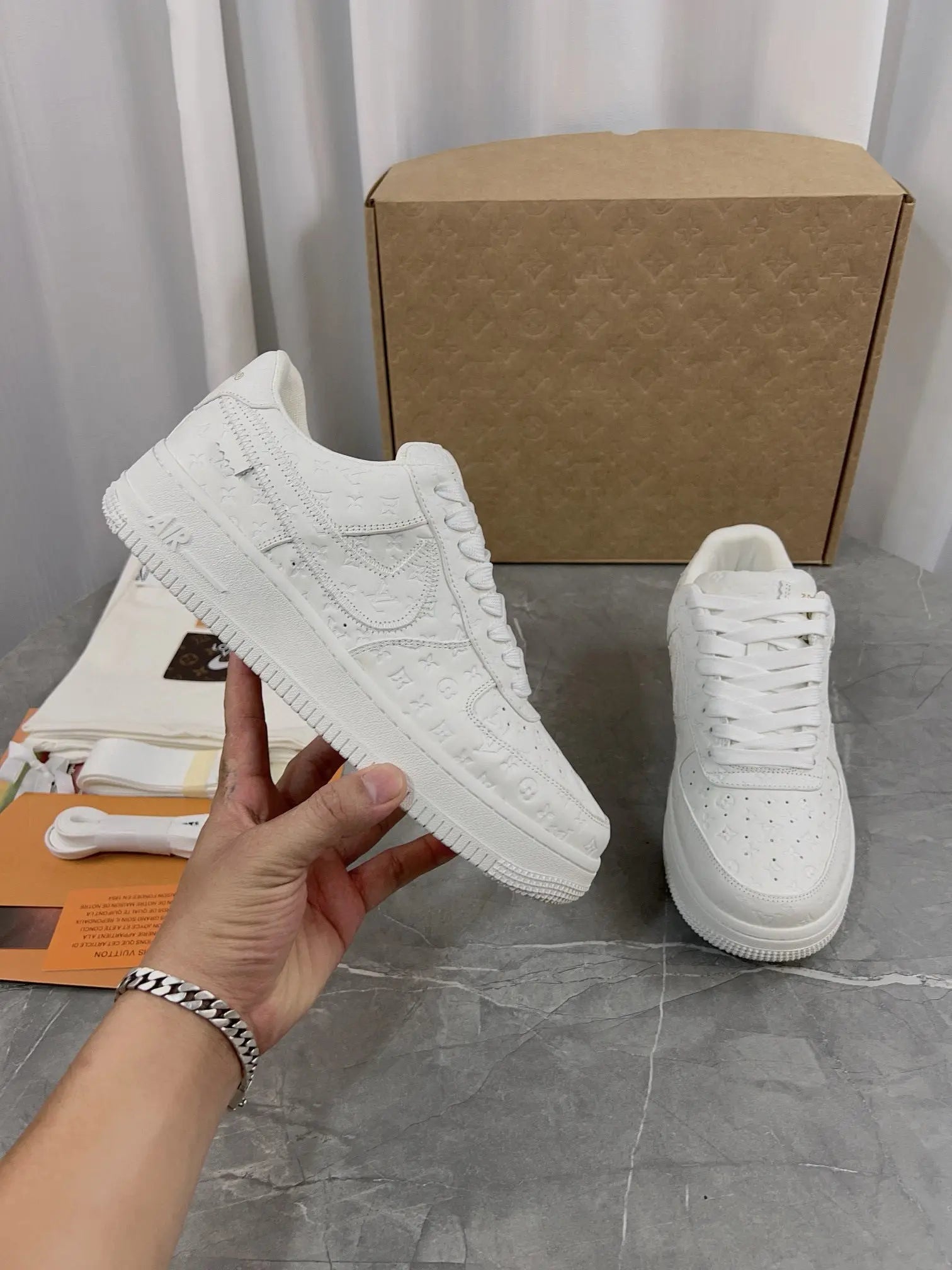 NIKE X LOUIS VUITTON White Air Force 1 - SECOND SOURCE