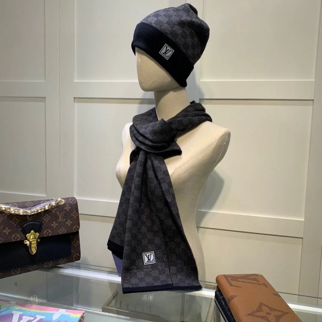 Louis Vuitton Scarf Set 3 - SECOND SOURCE