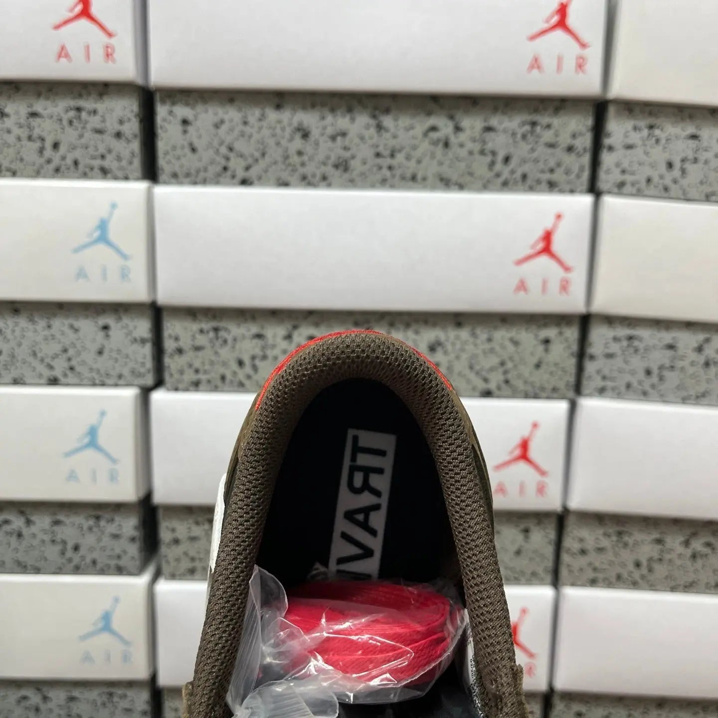 Travis Scott x Air Jordan AJ1 Low OG SP - SECOND SOURCE