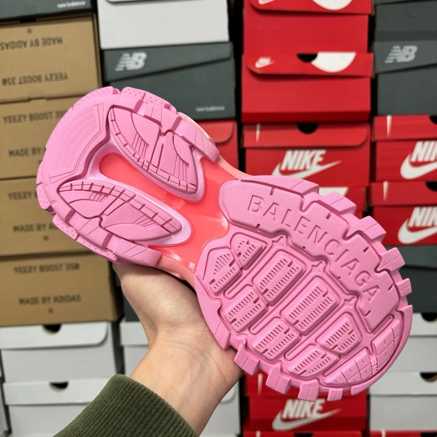 Blenciaga Tracks LED Pink - SECOND SOURCE