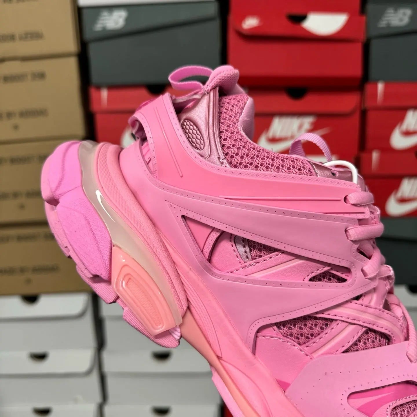 Blenciaga Tracks LED Pink - SECOND SOURCE