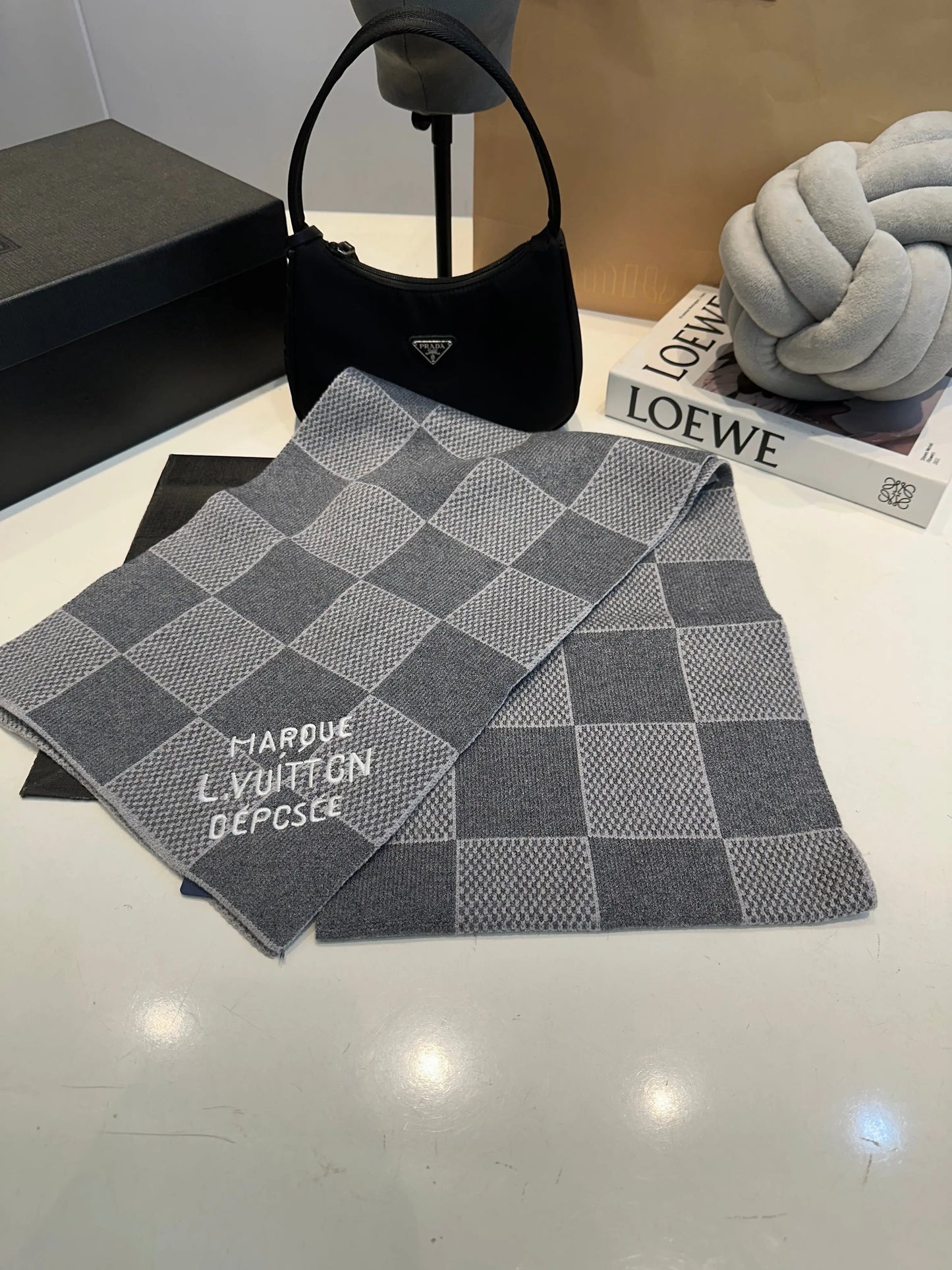 Louis Vuitton Scarf Set 2 - SECOND SOURCE
