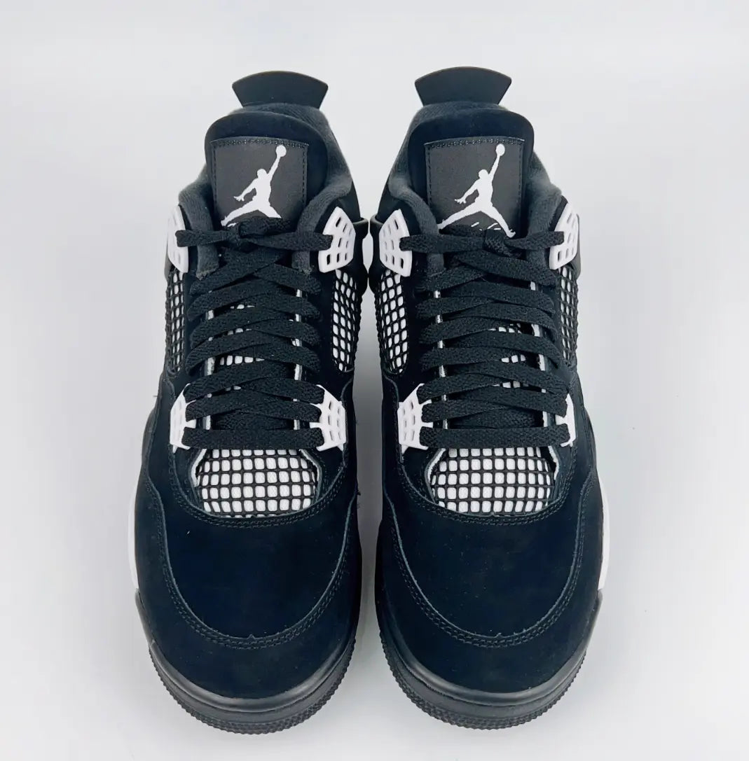 Air Jordan 4 White Thunders Jordan
