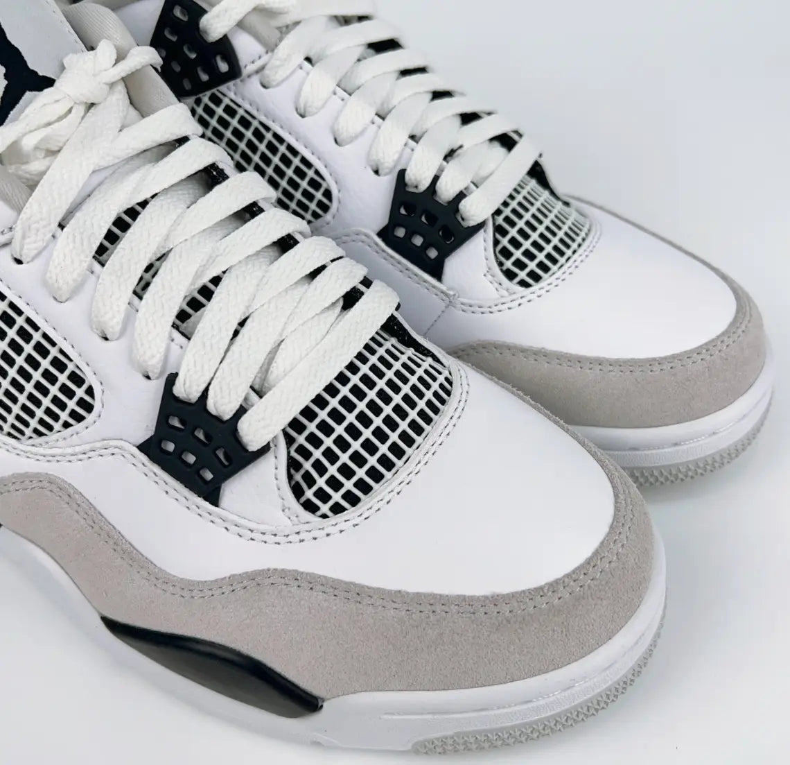 Air Jordan 4 Military Black Jordan