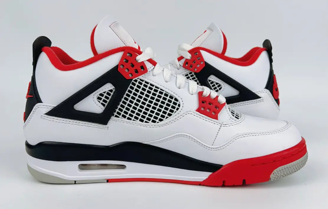 Air Jordan 4 Retro "Fire Red" Jordan