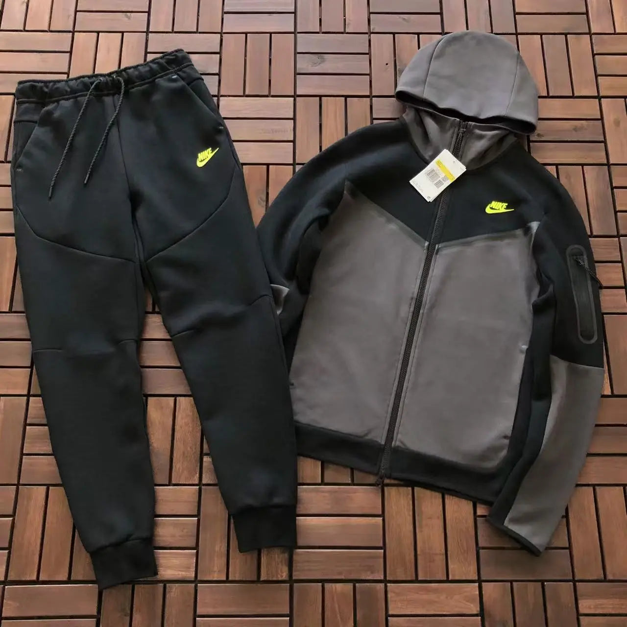 Nike Tech Fleece Black Anthracite Volt - SECOND SOURCE