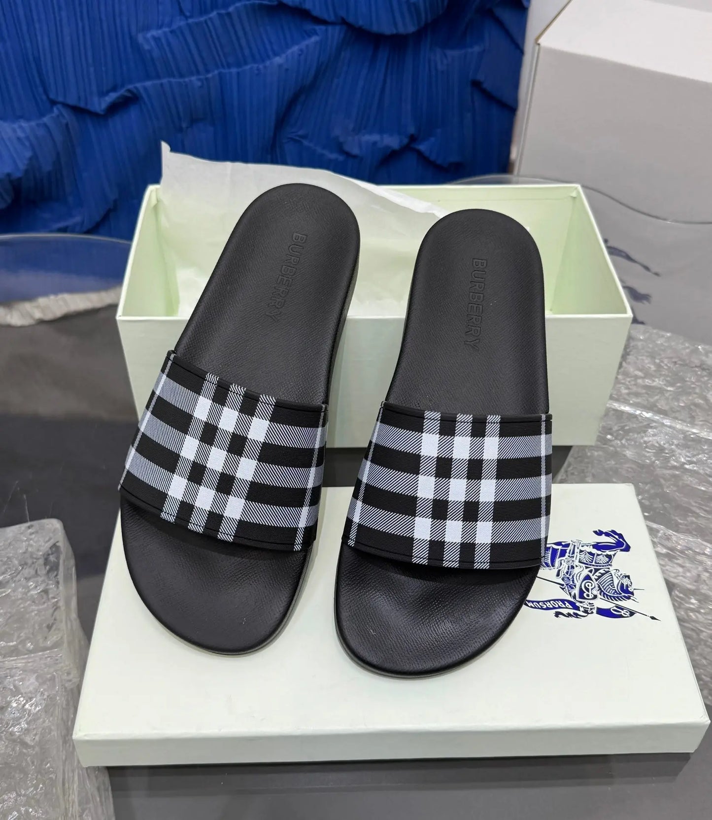 Burberry Slides SECOND SOURCE