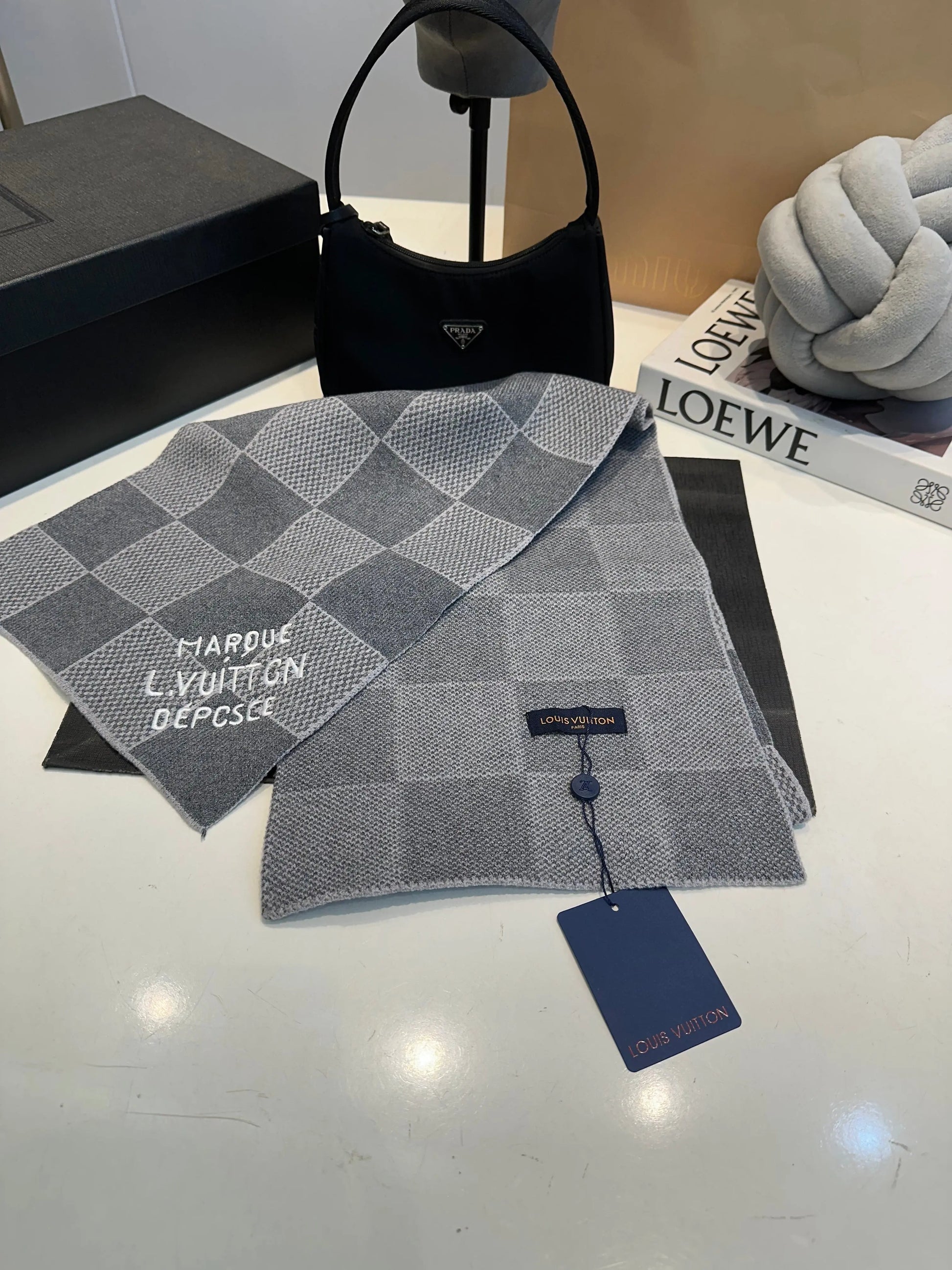 Louis Vuitton Scarf Set 2 - SECOND SOURCE