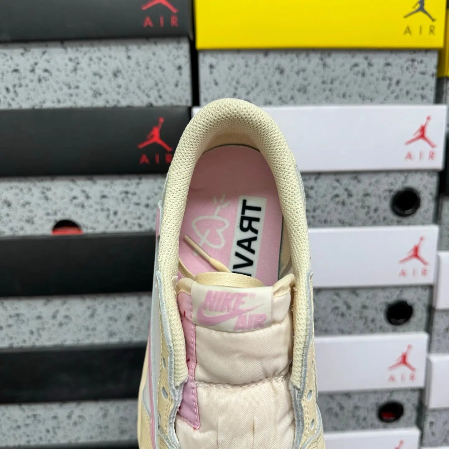 Travis Scott x Air Jordan AJ1 Low OG SP - SECOND SOURCE