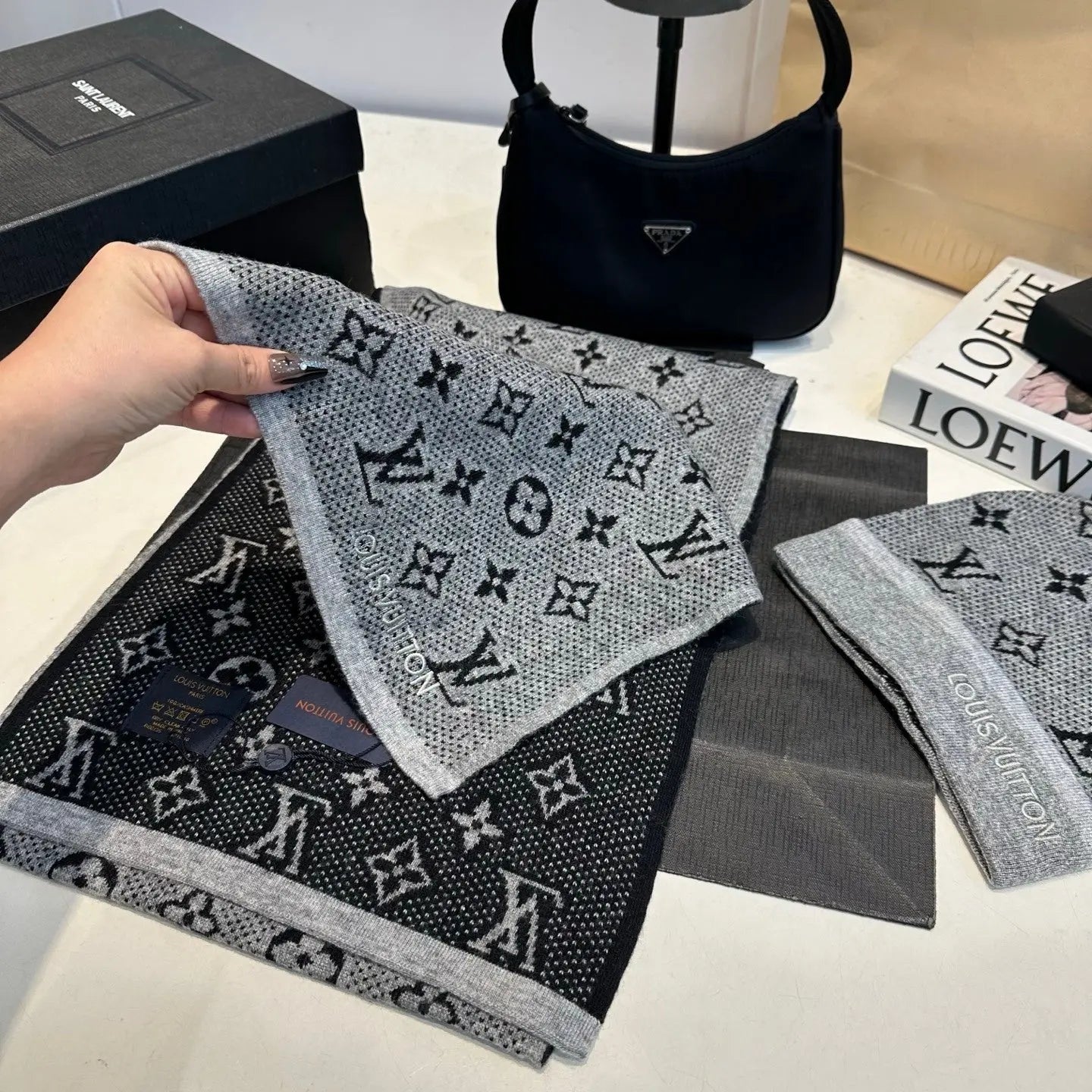 Louis Vuitton Scarf Set 4 - SECOND SOURCE