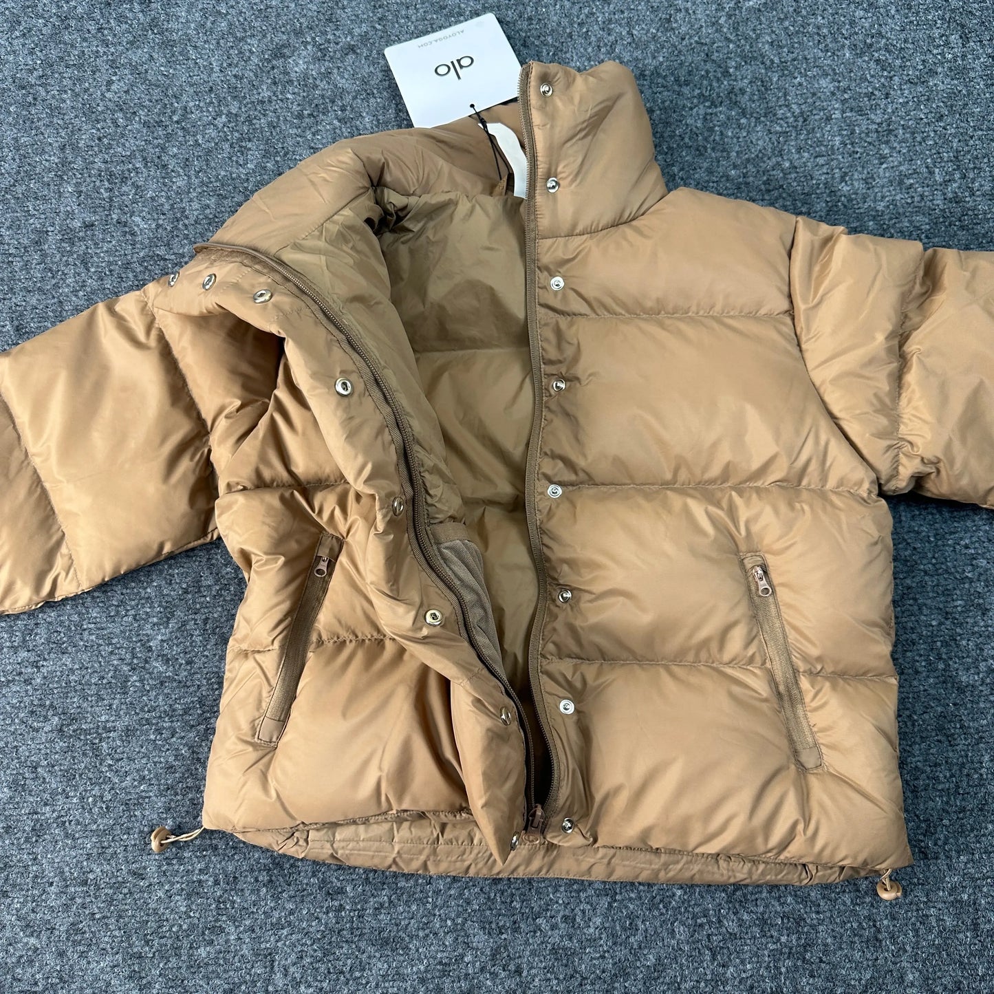 Alo Puffer Crop Jacket - SECOND SOURCE
