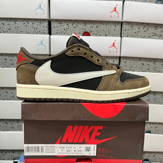 Travis Scott x Air Jordan AJ1 Low OG SP - SECOND SOURCE
