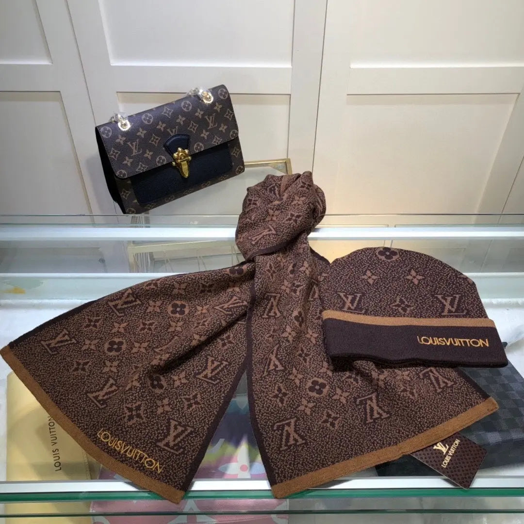 Louis Vuitton Scarf Set 1 - SECOND SOURCE