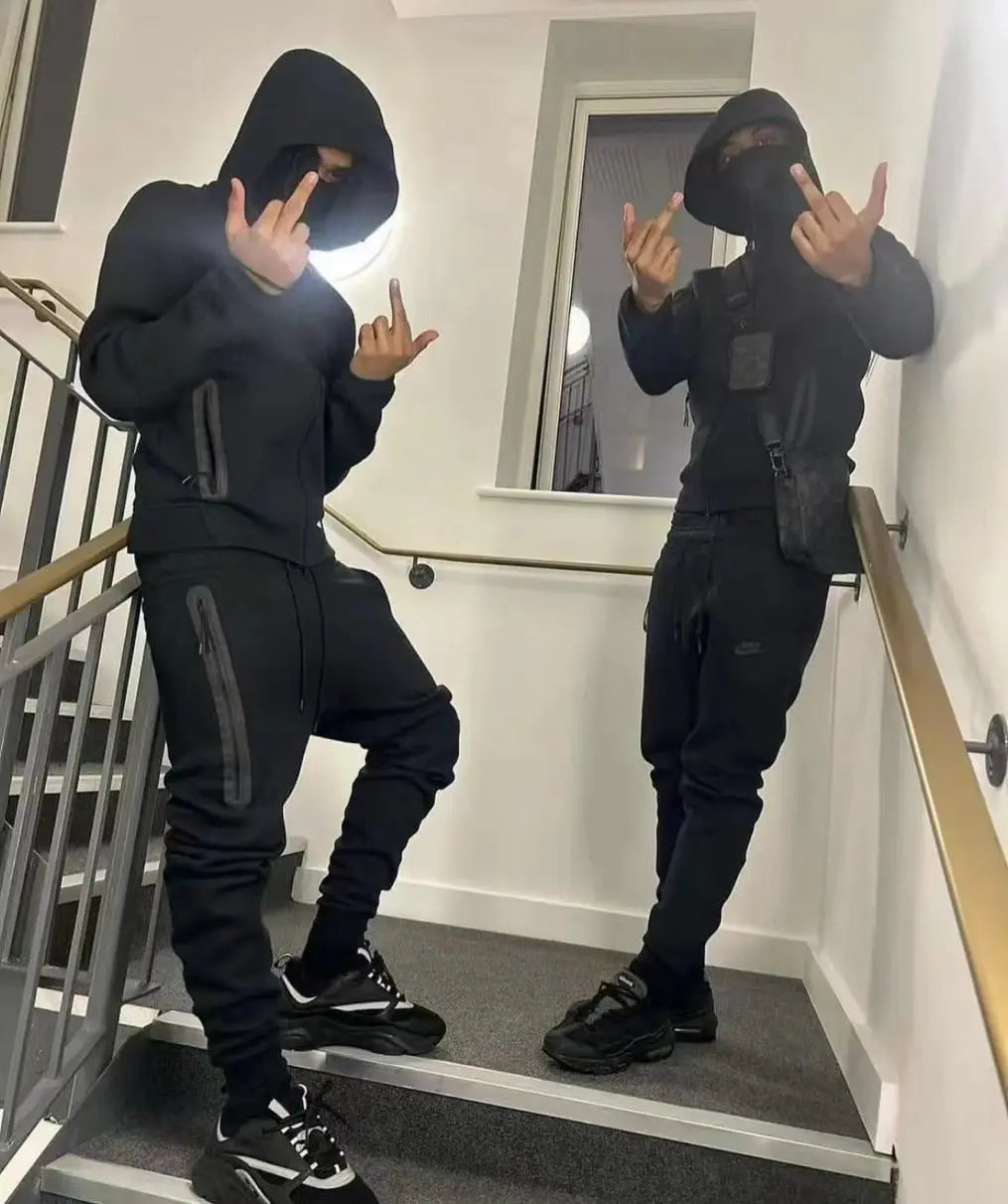 Nike Tech Fleece Black 2023 - SECOND SOURCE