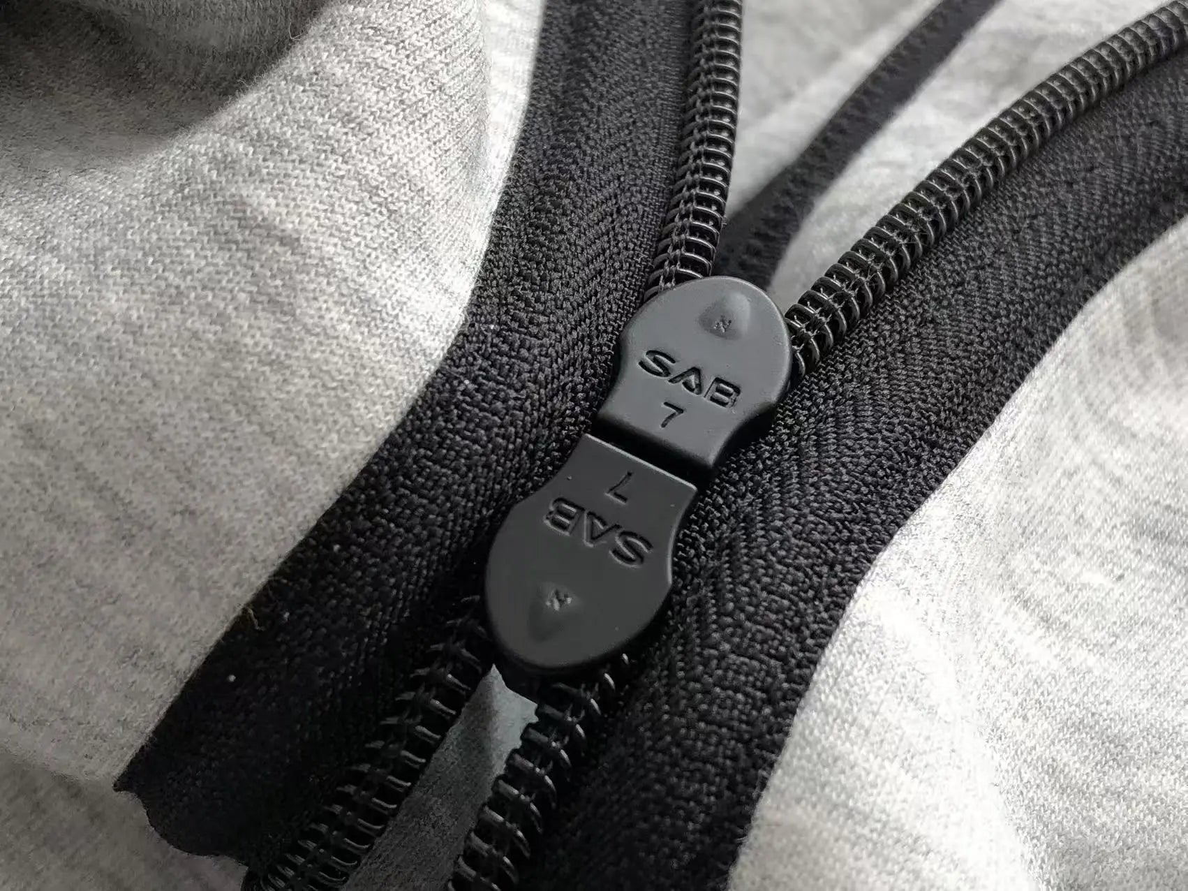 Nike Tech Fleece Grey 2025 - SECOND SOURCE