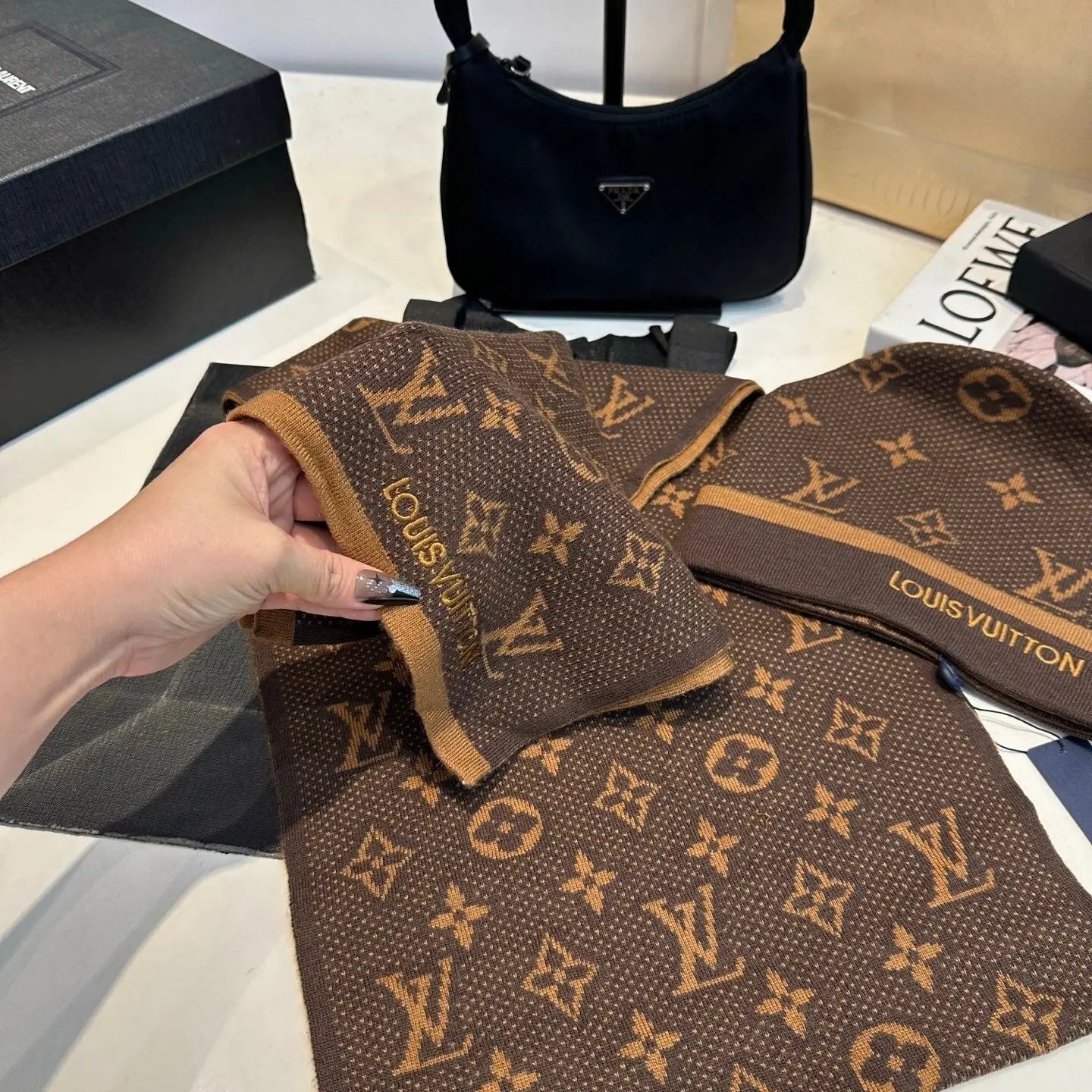 Louis Vuitton Scarf Set 4 - SECOND SOURCE