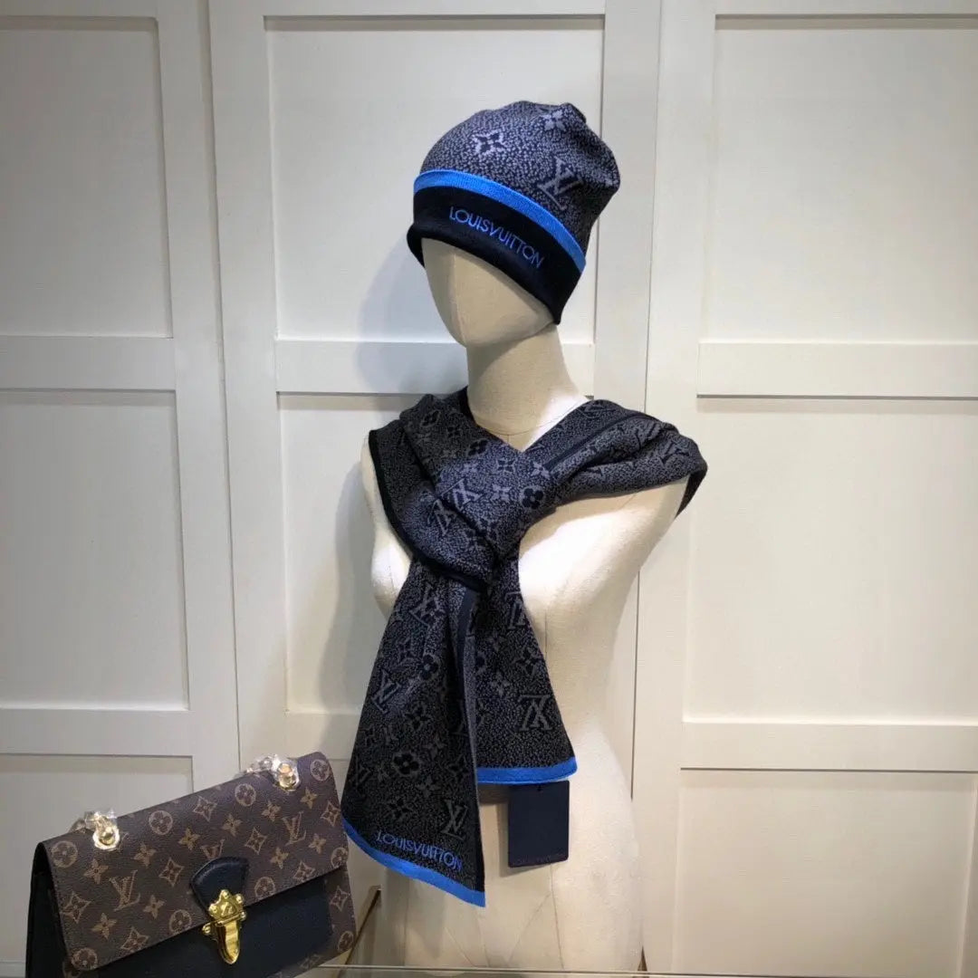 Louis Vuitton Scarf Set 1 - SECOND SOURCE